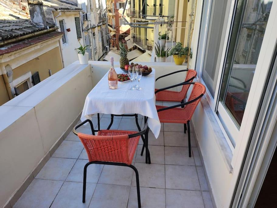 Mary'S Bright Apartment - Corfu Old Town Экстерьер фото